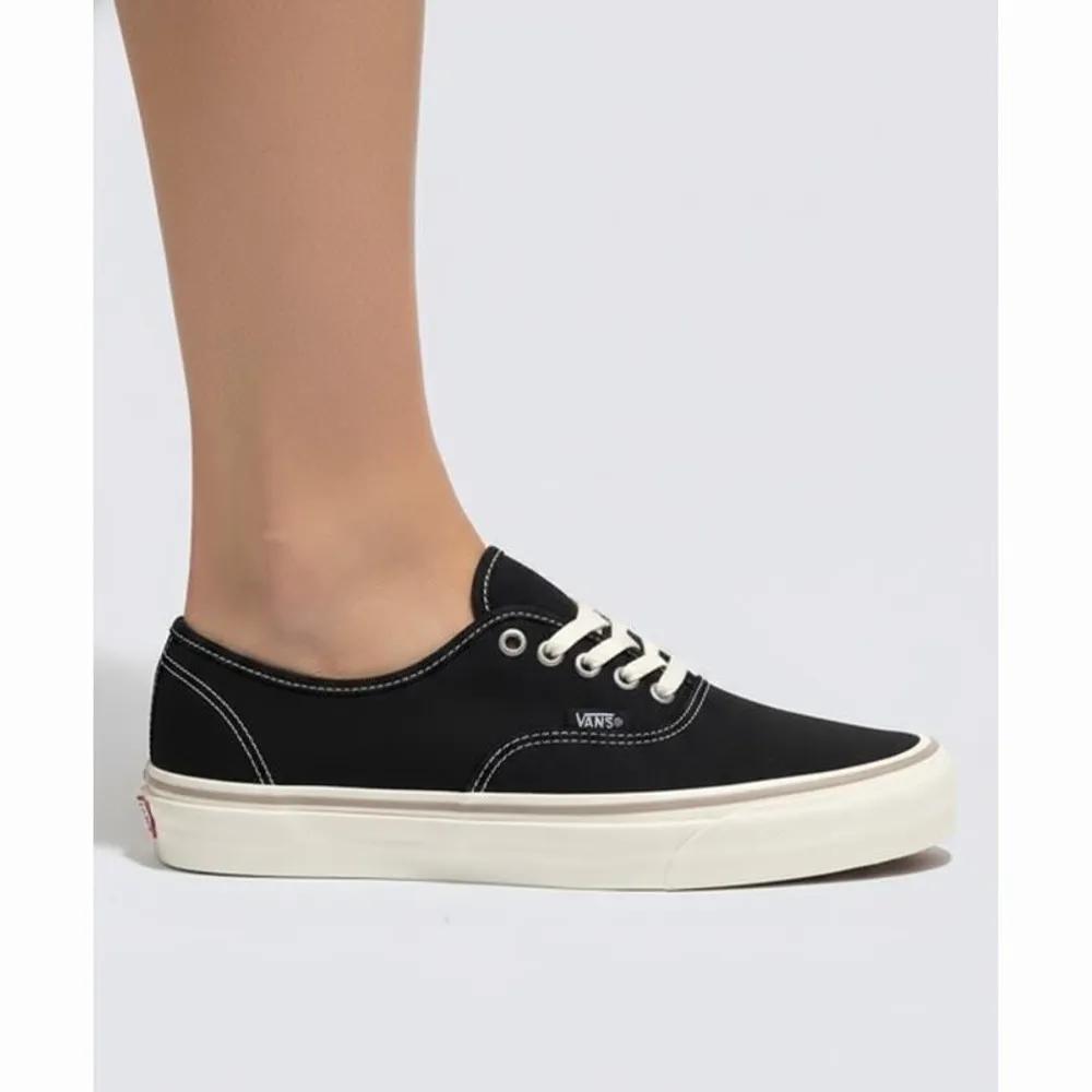 Кеды Vans Authentic Reissue 44 Черный Зефир VN000CT71KP1 240