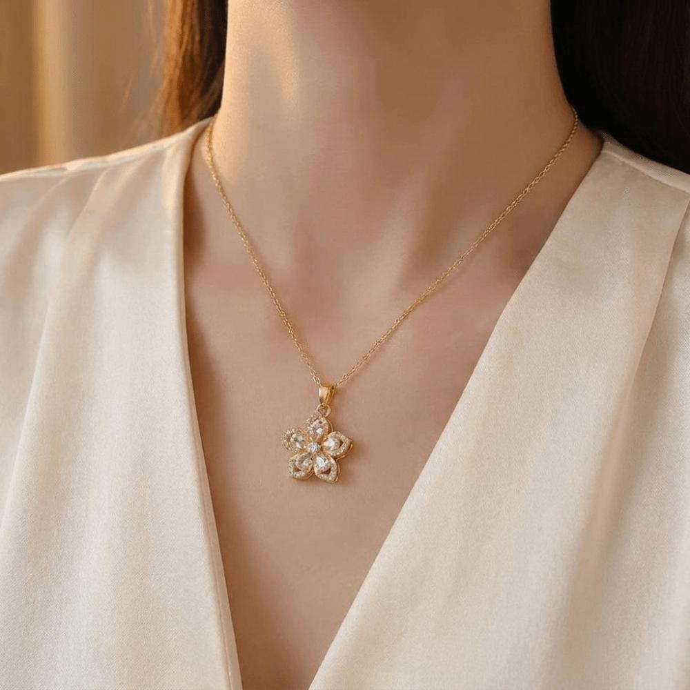 Shiny Zircon Pendant Necklace Crystal Petal Gold Necklace Gifts Rotatable Flowers Choker Party