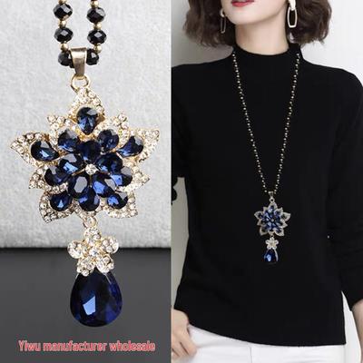 Vielseitige Damenmode Kristallblumenkette - Trendige Pulloverkette und einfacher Anhängerschmuck