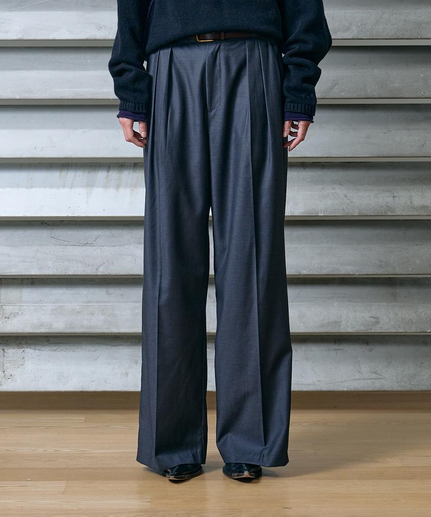 Weseuken [Unisex] Solid Two Tuck Trousers (Charcoal)