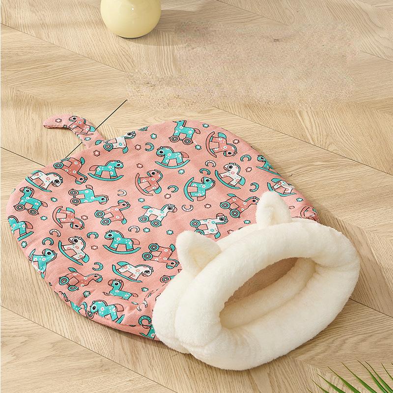 Cat Nest Winter Warm Kitten Sleeping Bag Semi Enclosed Dog Nest House Deep Sleep Pussycat Quilt Bedding Puppy