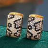 Pendientes Huggie con Estampado de Leopardo y Circonita Cúbica de Moda, Pendientes de Aro Multicolor Totalmente Incrustados con CZ para Mujer