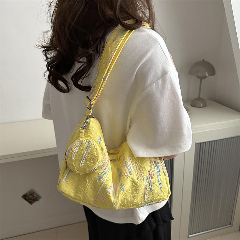 Trendy Large Capacity Tote Bag For Women Stylish Unique Design Summer Crossbody Purse