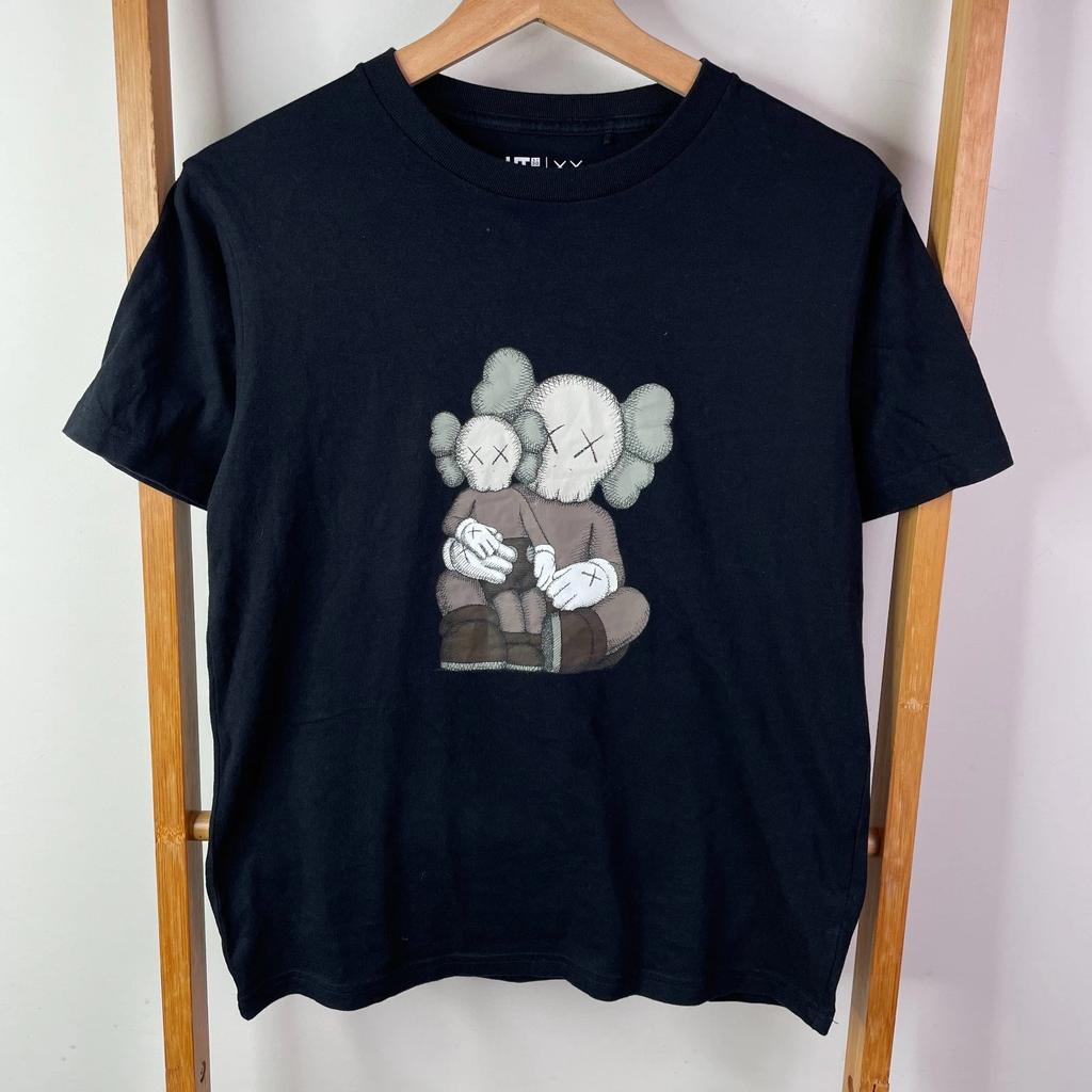 KAWS X Shirt Kids 150 Black Graphic Print Short Sleeve Unisex Casual