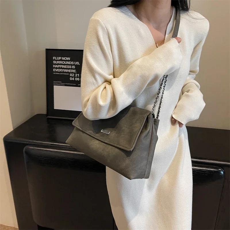 Women's Shoulder Bag Chain Vintage Large Capacity Crossbody Bag Foreign Versatile Commuter Bag