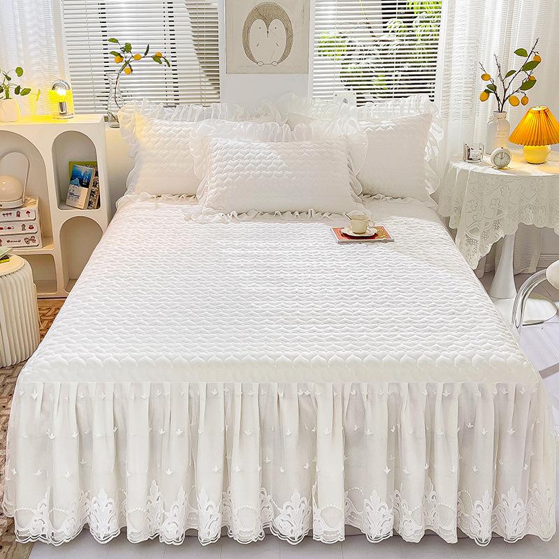 Lace Bed Skirt Thickened Quilted Coral Fleece Bedspread Mattress Protective Cover Autumn and Winter Bedding