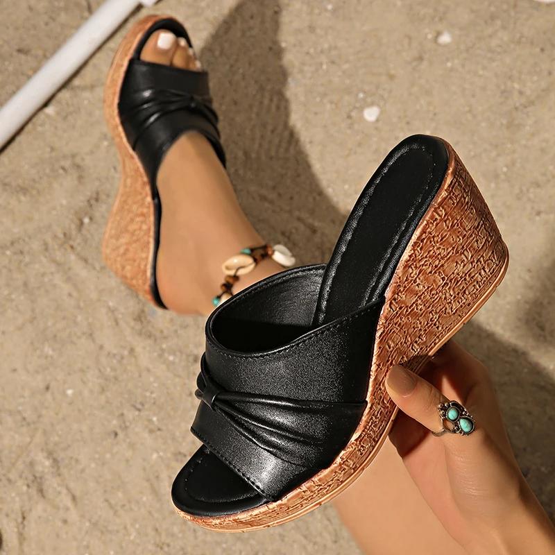 Fashion Large Size Women Shoes Summer 2025 Ladies Wedge Sandals Platform Thick Bottom Slippers New Women Peep Toe Non Slip Beach Sandles