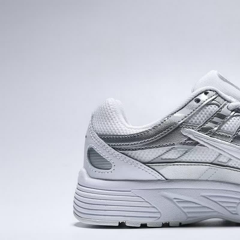 Nike P-6000 (GS) Lauf- & Freizeitschuhe für Damen