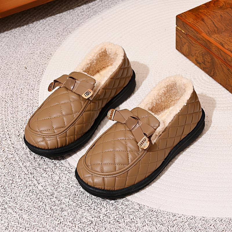 

2024 winter new women s cotton shoes piled and thickened warm mother cotton shoes comfortable middle-aged and elderly mother cotton boots 41