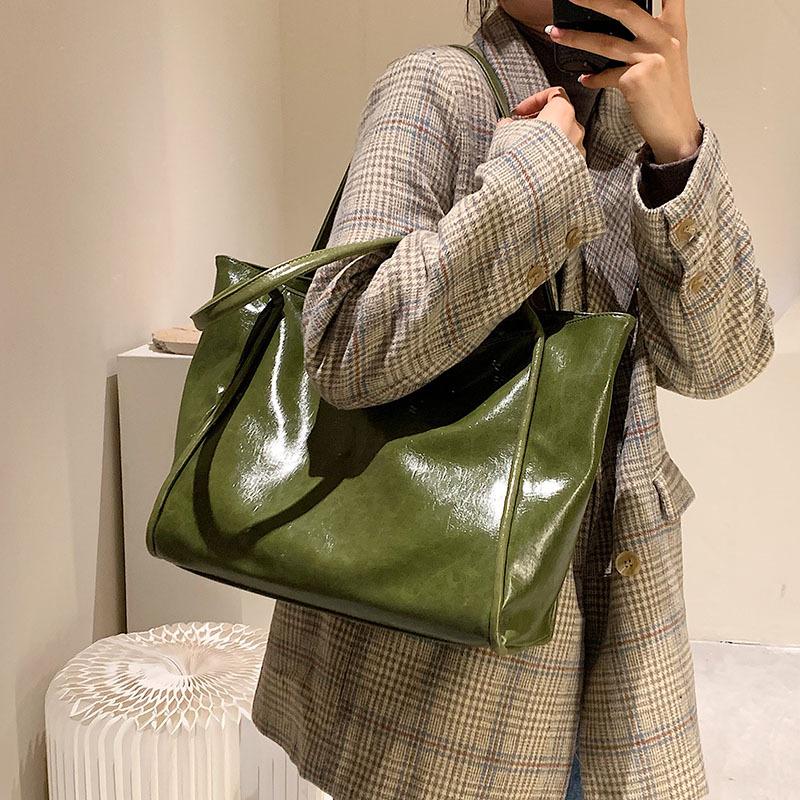 Soft PU Leather Big Tote Bags for Women Winter Trends Shoulder Bag Ladies Designer Top Handle Bag Practical