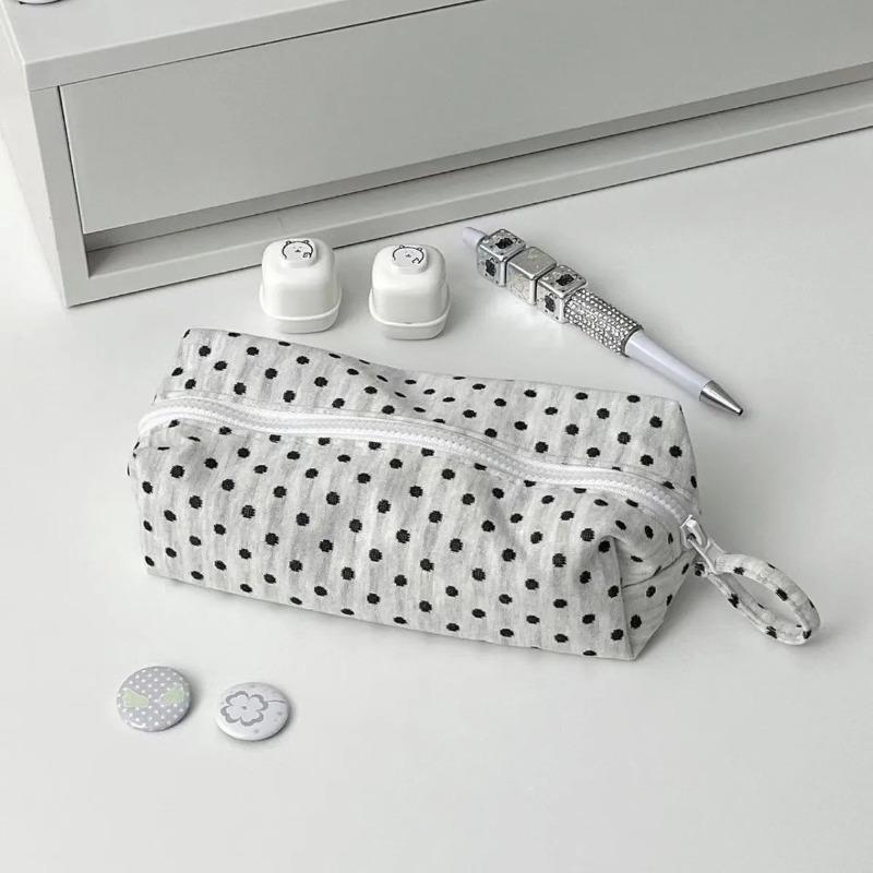 Portable Fabric Pencil Bag for Students Korean Style Dot Pencil Case Large Capacity Fashion Stationery