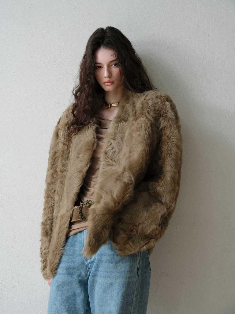 Winter new fashionable and light imitation small lake sheepskin fur integrated pressure-sensitive old money environmentally friendly fur V-neck jacket