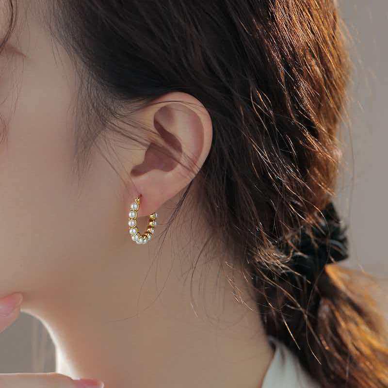 Korean Style Natural Freshwater Pearl Hoop Earrings - High-End, Simple, Small Earrings for Women