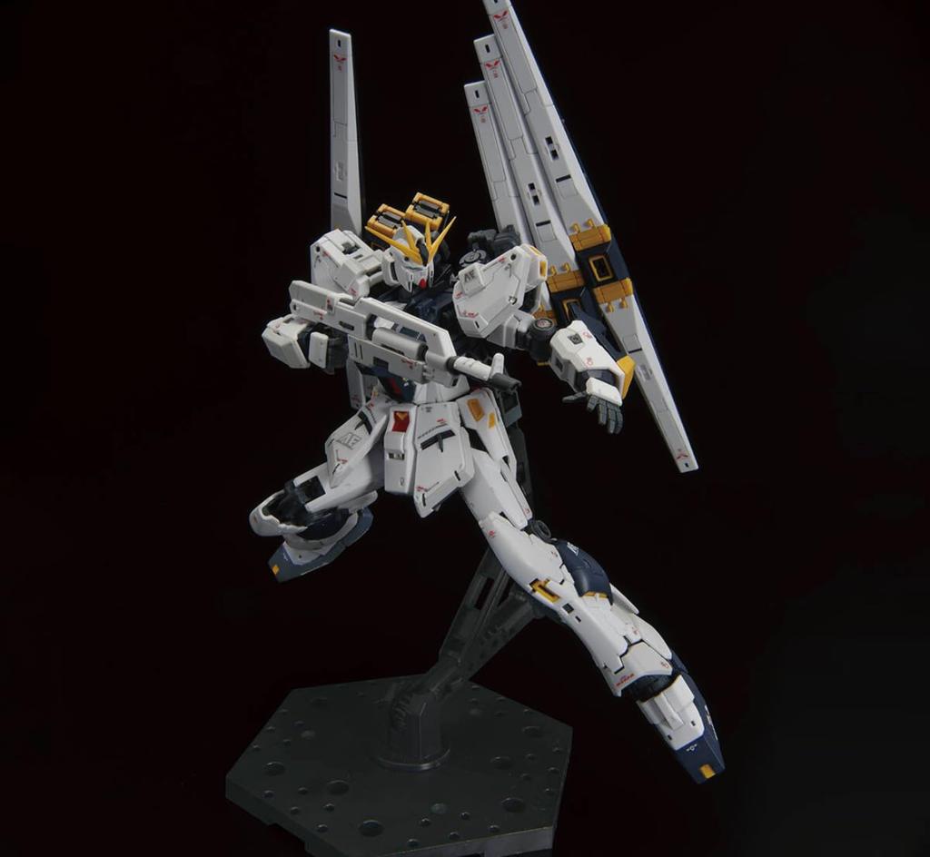 BANDAI SPIRITS RG Mobile Suit Gundam: Char's Counterattack Nu Gundam (Double Fin Funnel Equipped Type) 1/144 Scale Pre-Colored Plastic Model