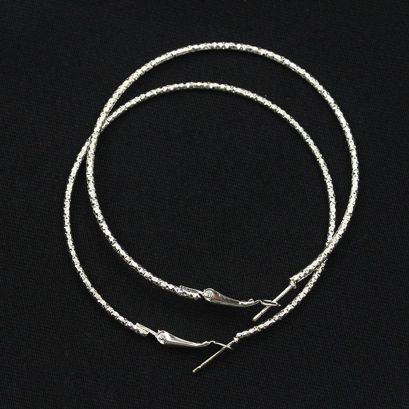 

Корейские серьги-кольца с цветочным узором из бамбука Gold 3208
