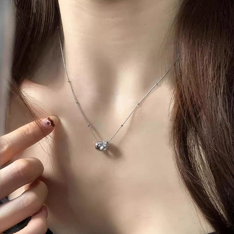 Korean Zircon Double-Circle Diamond Necklace - Elegant, High-End, Versatile Fashion for Women