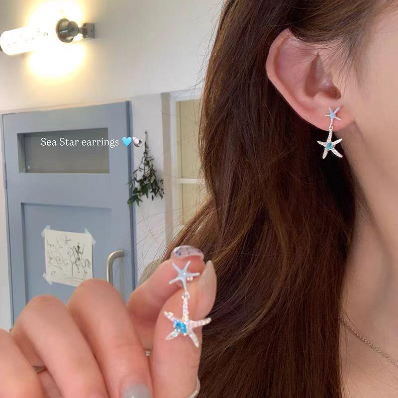 Modré gradientní květinové náušnice s pečeným lakem - Puzetky ve tvaru sladkého srdce pro ženy, Letní šperky