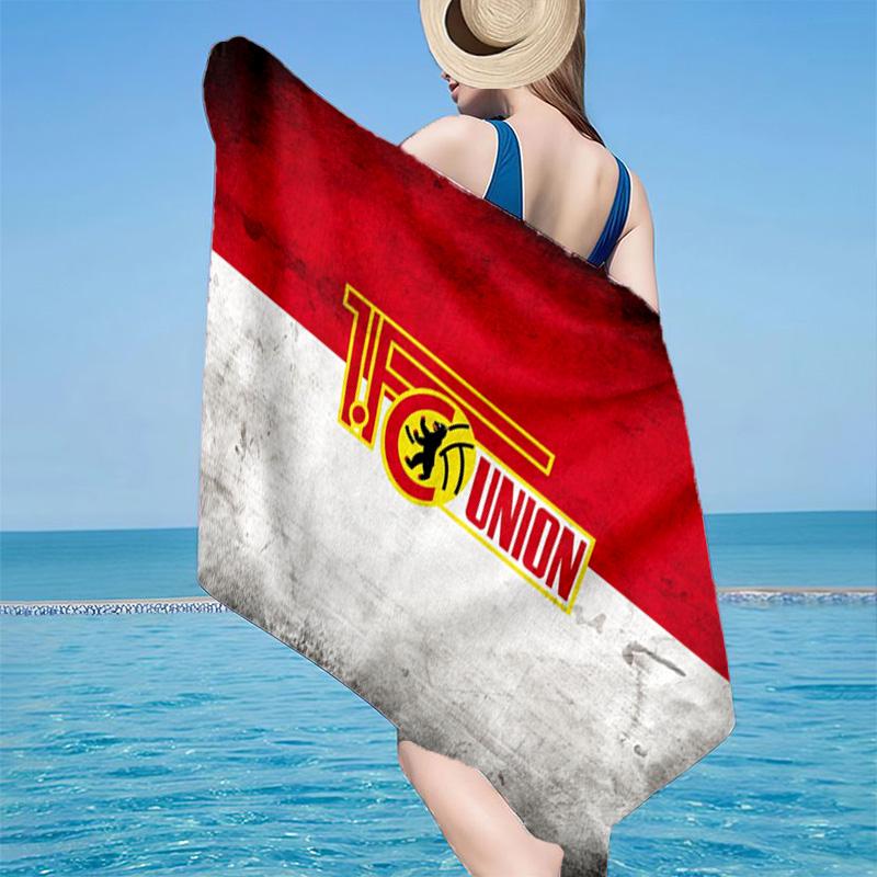 1 Stück Union Fußball-Emblem Strandtuch - Weiche, Saugfähige Mikrofaser, Leicht, Ideal für den Strand, Partys, Reisen, Camping, Geschenke für Fans