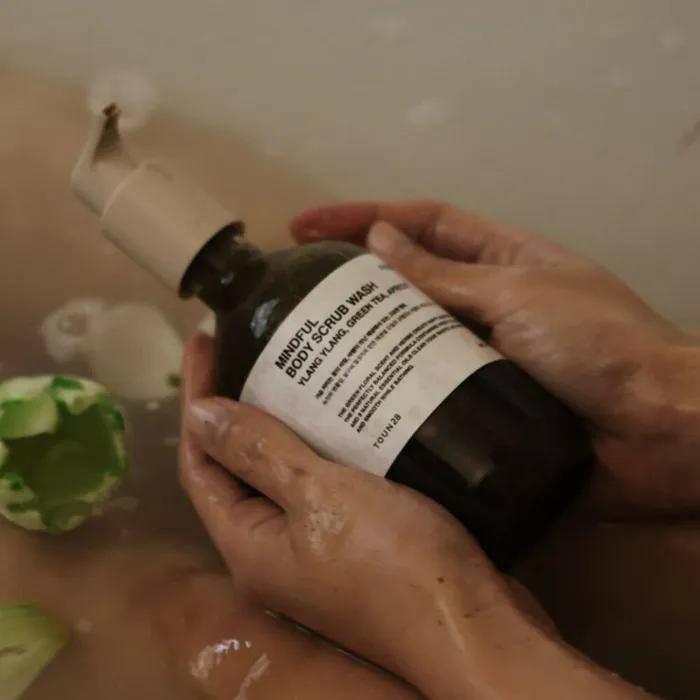 

Tone 28 Скраб для тела 300 г Body Scrub Wash Reminiscence 300g