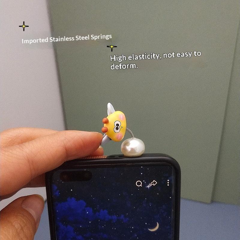 Cute Bee Car Ornaments Mini Dashboard Rearview Mirror Decor Cartoon Interior Decoration for Auto Motorcycle Office Desk