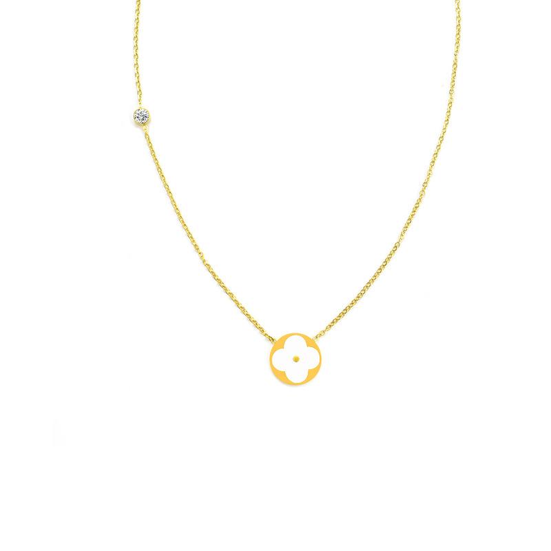 

Ожерелье из титановой стали с четырьмя листьями травы и простым и модным дизайном. белый