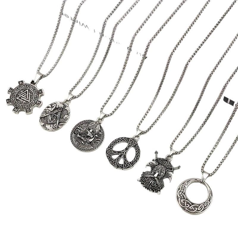 Retro Wolf Head Pendant Necklace - Men's Zinc Alloy Electroplated Wolf Tooth Design