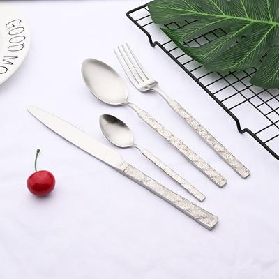 Set di posate vintage in acciaio inox, set di posate, coltello, forchetta, cucchiaino da tè, posate, posate per matrimonio, con design romantico e lussuoso