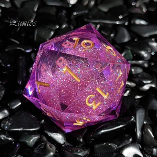 Mehrseitige Harzwürfel Flüssigkern Scharfe Kante 20 Seiten Gold-Silber-Farbe Nummer Polyedrisch Treibsand Mehrseitig D20 RPG Brettspiel Requisite Handgefertigt