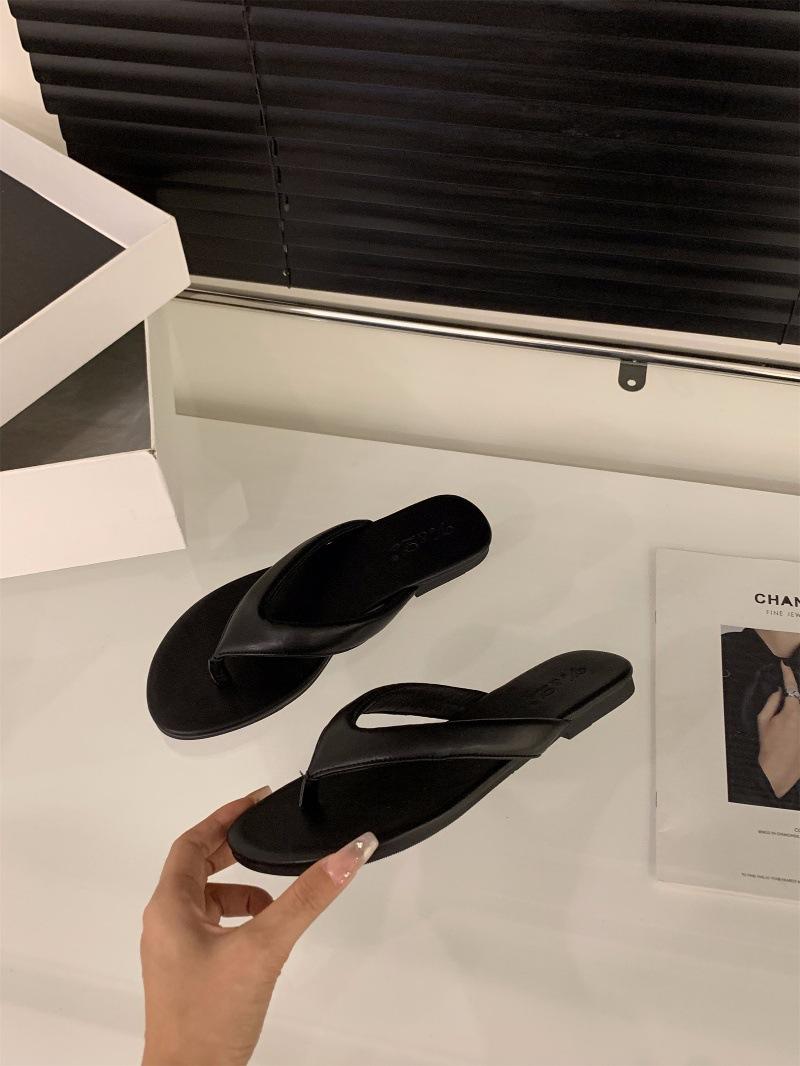 

Flat-soled leopard print pinched flip-flops shoes women s shoes 2025 summer wear beach French small sandals red sandals 35 чёрный