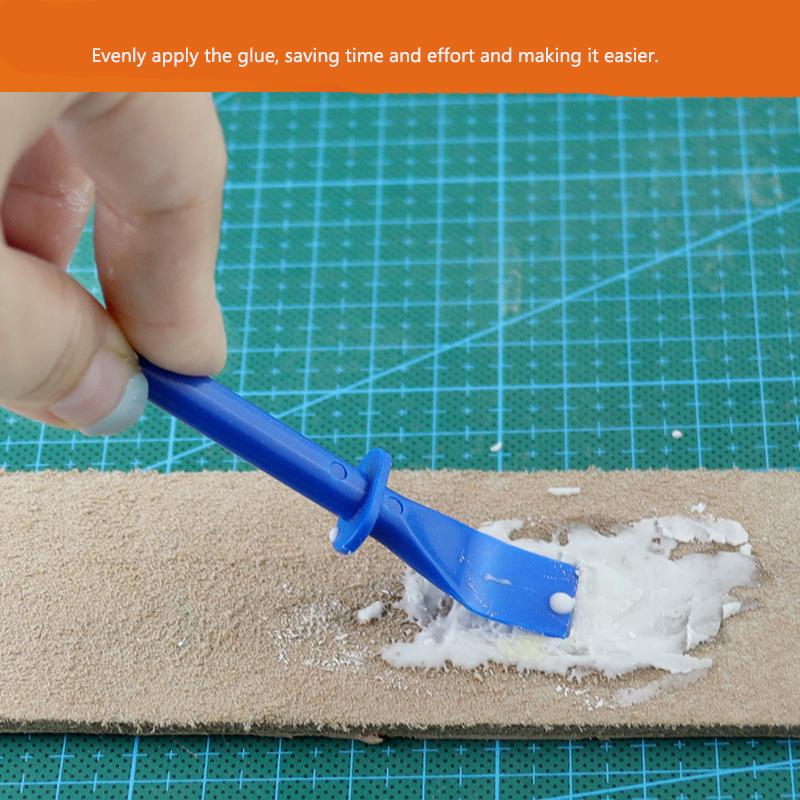 Elastic Adhesive Hand Scraper Glue Tool Leather Application Glue Applicator Scraper Board Made of PP Material Glue Stick