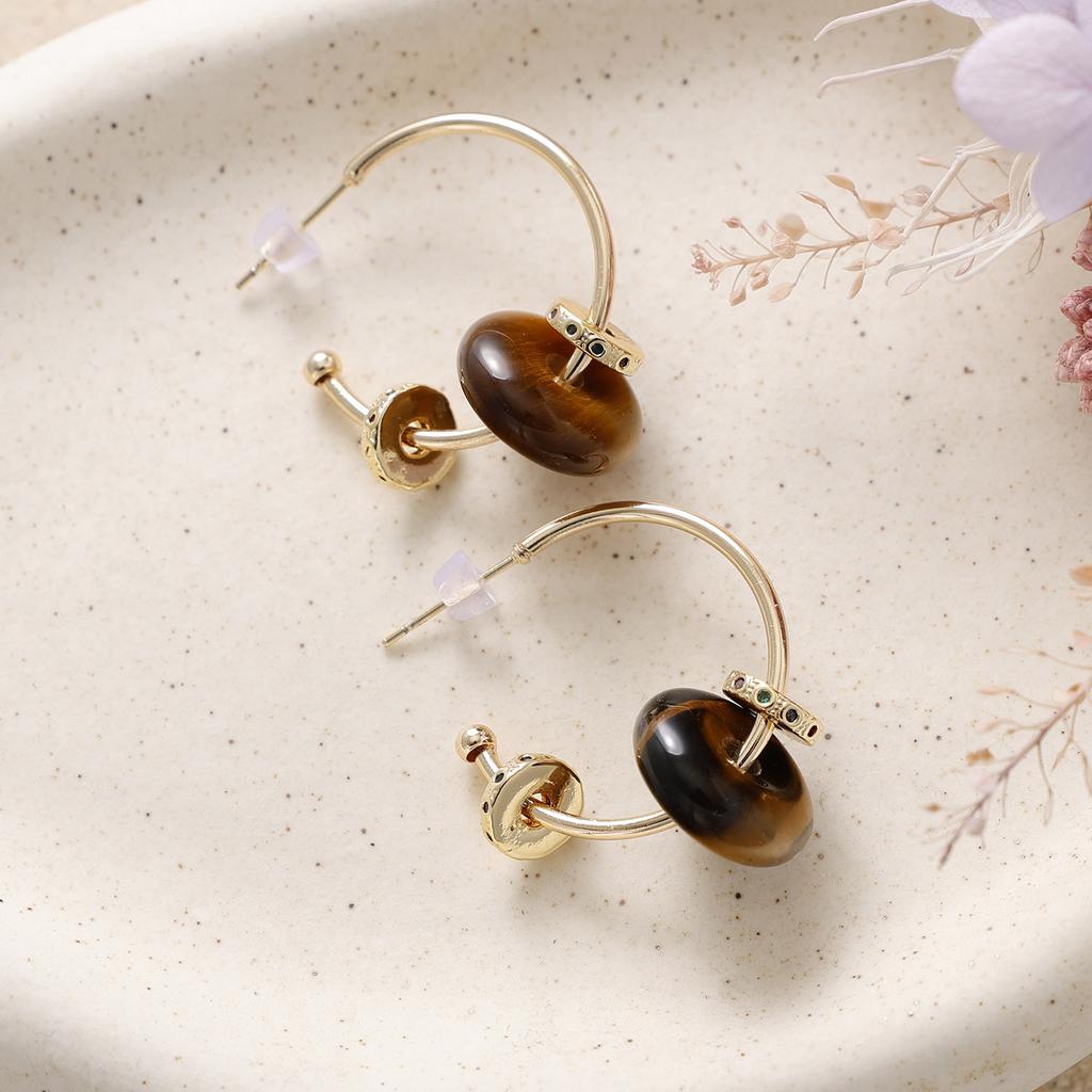 New design sense crystal natural stone pendant earrings earrings Seiko earrings femininity commuter accessories