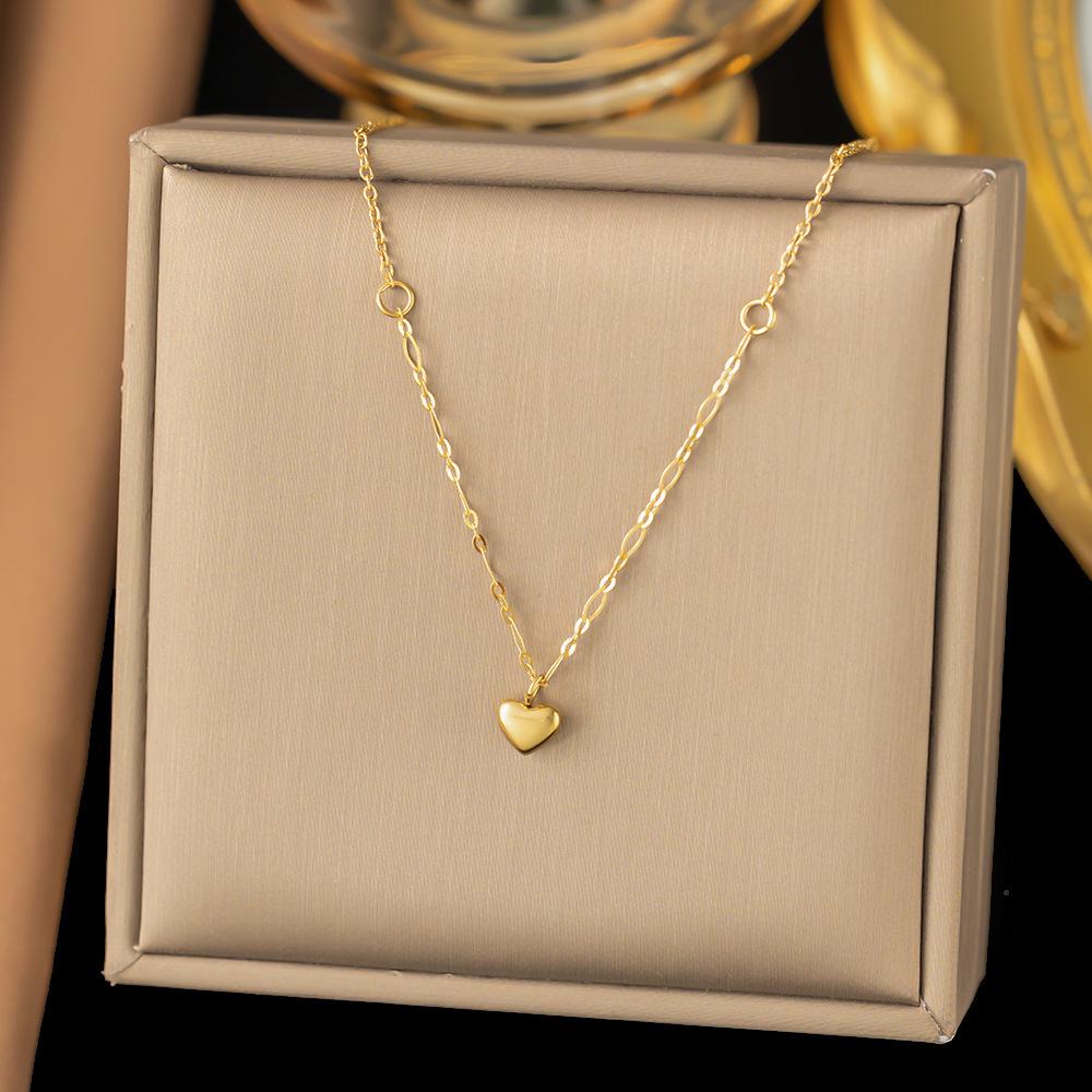 Elegant Titanium Steel Clavicle Necklace for Women - Trendy, Durable, and Fashionable