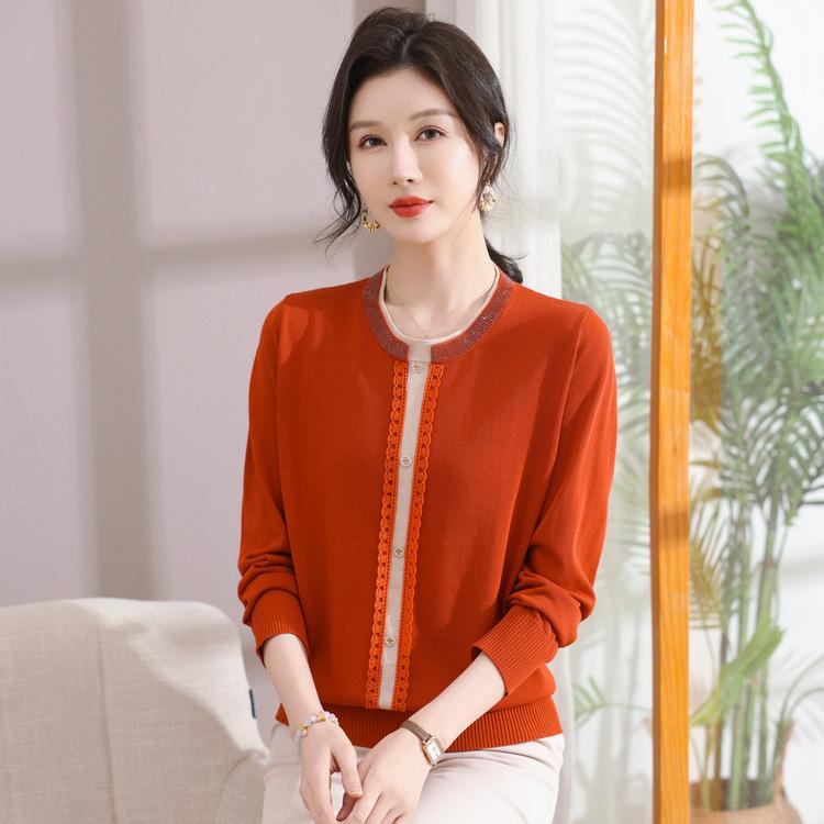 

Весенне-осенний свитер с кружевной цветной вставкой, одежда для женщин среднего и пожилого возраста, одежда для молодых мам, новая трикотажная рубашка с круглым вырезом и ромбовидной отделкой 3XL