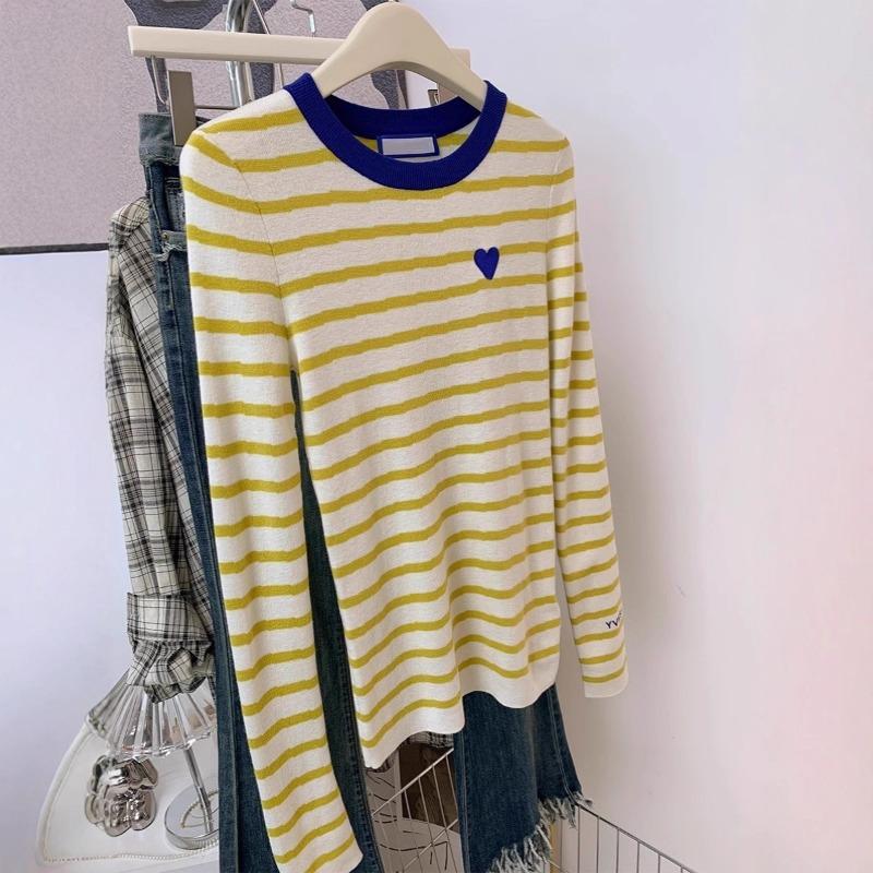 Yellow Love Striped Knitted Long-sleeved T-shirt Women's Early Spring Design Sense Niche Slim-fitting Front Shoulder Top Small Man