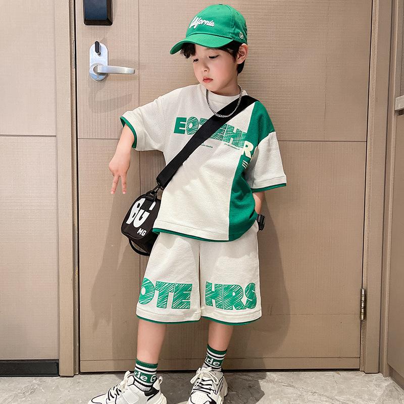 Summer boys' clothing set, children's fashion letter top and shorts