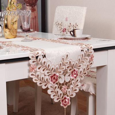 Table Runner Europe Siuvinėti kutai Stalo bėgikai Stalo vėliavėlė Stalo dangčio puodelio kilimėlis Rožinė gėlių reklaminė juosta TV spintelės audinys
