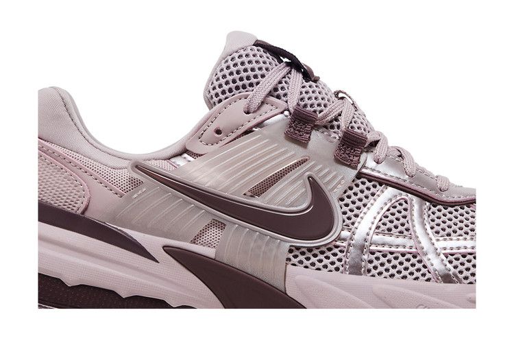 Women's Sneakers Nike V2K Run Particle Rose Tattoo (Women's) Particle Rose/Tattoo/Light Violet Ore/Tattoo