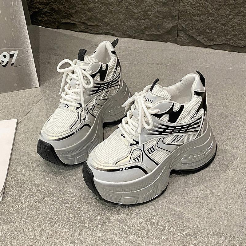 Daddy Shoes Women's Autumn 2025 New Fashion Casual Shoes Casual Sports Shoes Versatile Thick-soled Inner Height-increasing Women's Shoes