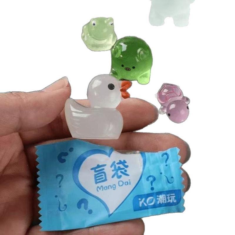60PCS Glow in Dark Surprise Blind Bags Mini Luminous Animal Figurines for Dollhouse Potted Desktop Ornament Party Giveaways