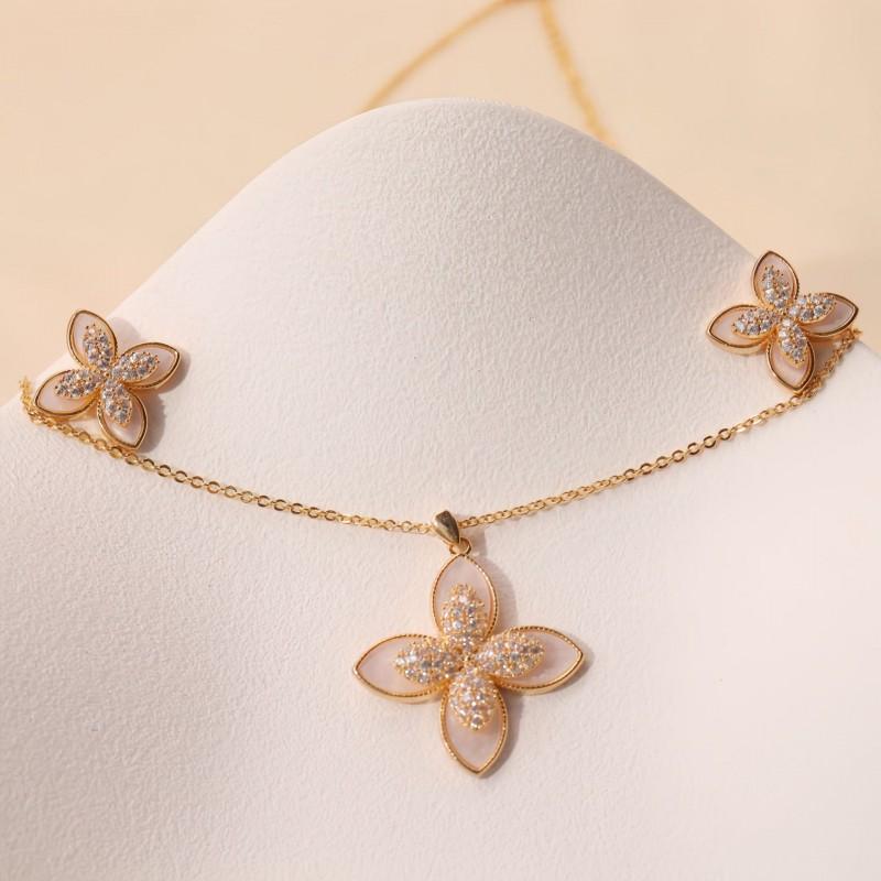Gold Plated Clover Leaf Jewelry Set Women - Earrings Necklace Minimalist Fashion Accessory Hypoallergenic Copper Alloy