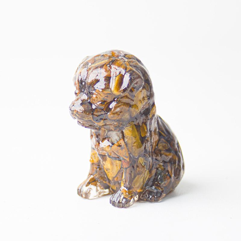 Resin Craft Pet Statue With Genuine Water Crystal For Modern Living Room Accent