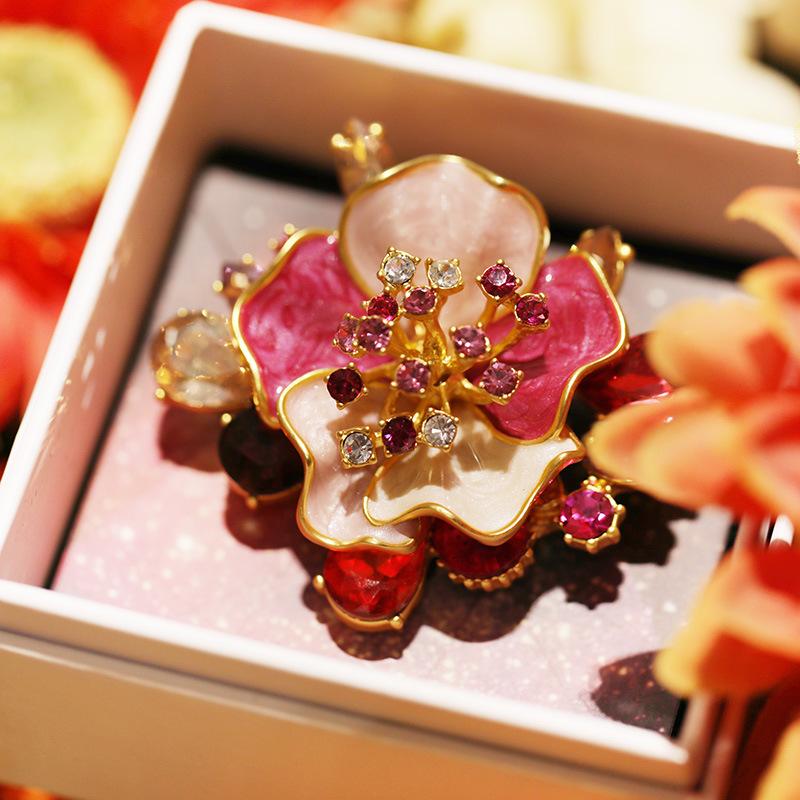 Senior Brooches Flower Leaf Brooch Pins for Women Suit Pendant  Fashion Brooches Jewelry