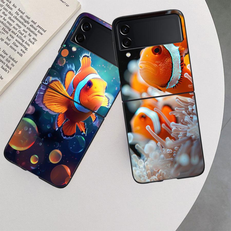 Clownfish and Sea Anemone Phone Case For Samsung Z Flip 7 6 5G Galaxy Z Flip 5 4 3 Black Hard Cell Cover Luxury PC Shell Coque