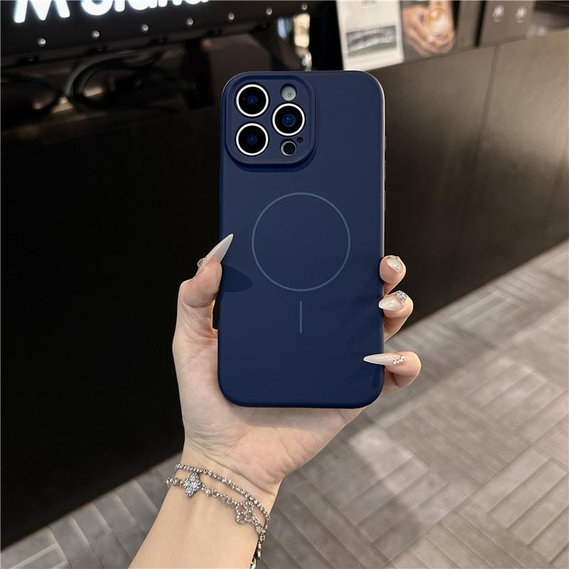 Fine ring magnetic suction is suitable for Apple 17promax mobile phone case, skin feeling iphone17 solid color magnetic case 15 silicone case.