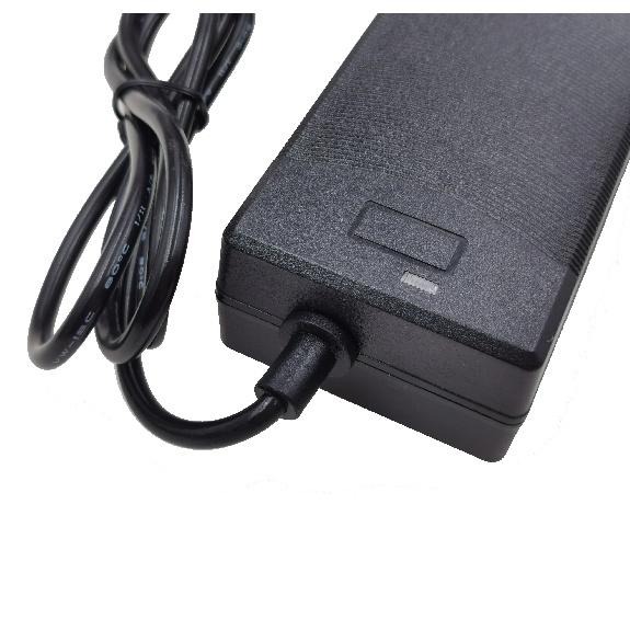 16.8V 3A Lithium Battery Charger for 4S 14.4V 14.8V  li-ion polymer batterry Fishing light Charger