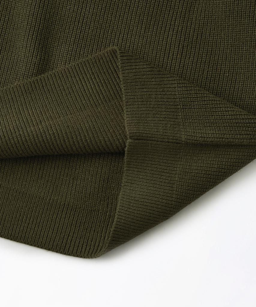 OUTSTANDING Raglan Crew Neck Knit_Olive