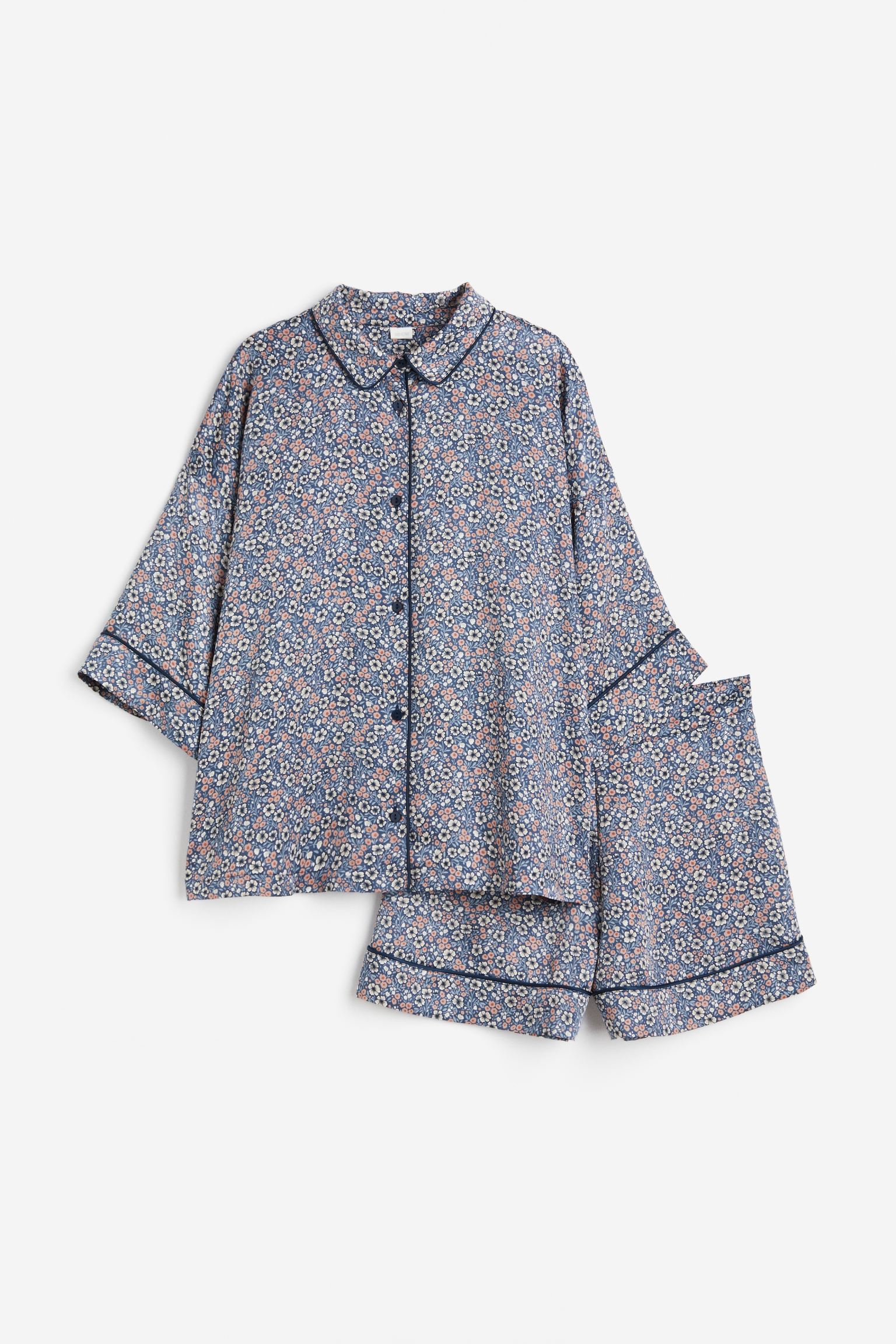 

Patterned pyjamas