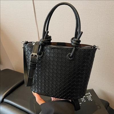 Niche Woven Portable Bucket Bag Women'S Versatile Messenger Bag Casual Shoulder Child And Mother Bag