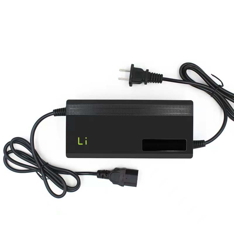 Hot Selling 12.6V 4A Lithium Battery Charger 12V Battery Charger Lithium High Quality Car Charger Battery Lithium EU