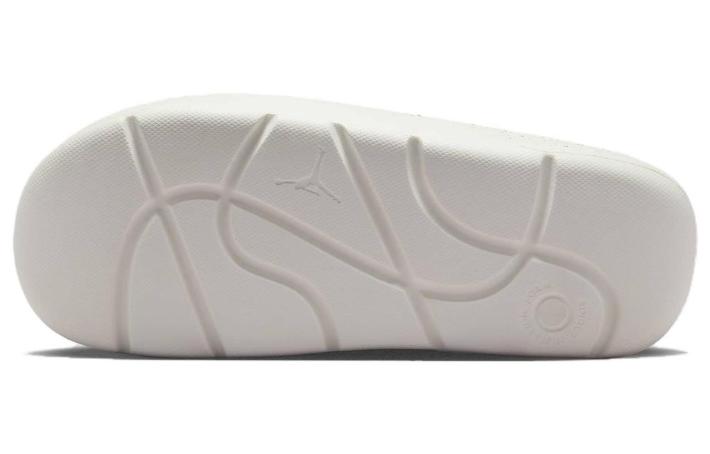 Jordan Post Slide Sail Metallic Gold FN5430-107